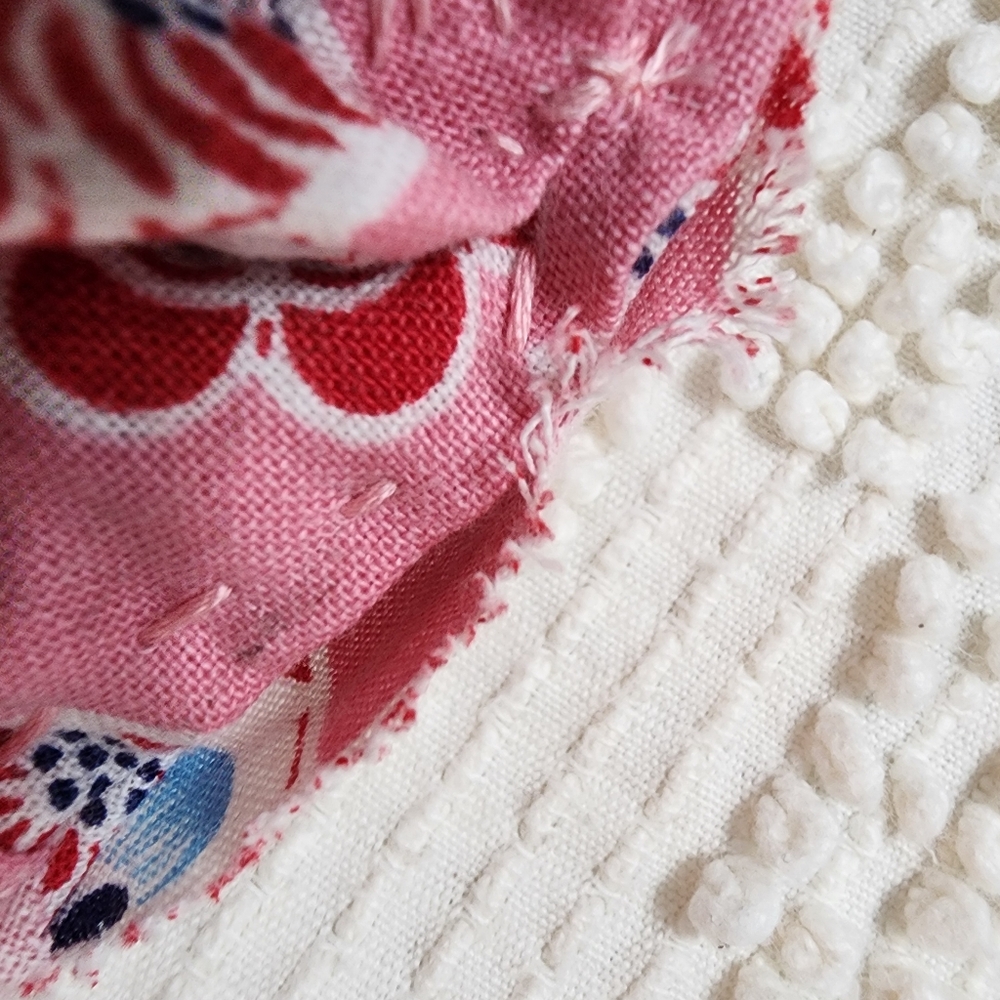 JABOT Slow Stitching 💞🩷🩷🩷BOW IN  FEEDSACK  TEXTILE NWT - Picture 6 of 16